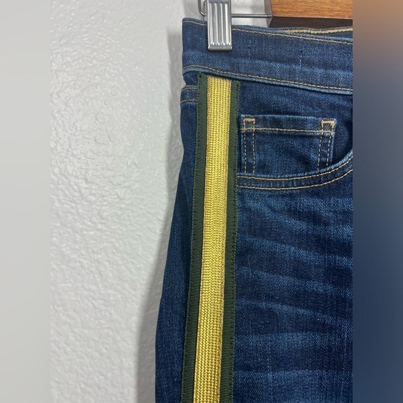 VERONICA BEARD Carolyn 10” Baby Boot Cropped Jeans With Tux Side Size 25 - Picture 6 of 10